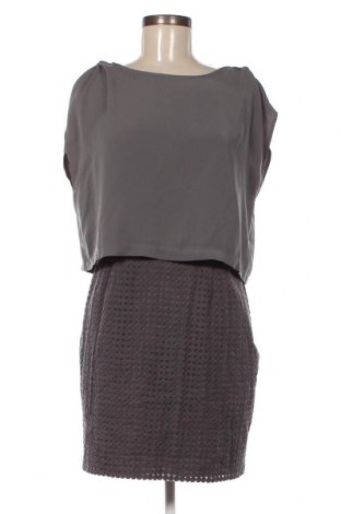 Kleid Kiomi, Größe M, Farbe Grau, Preis € 9,82