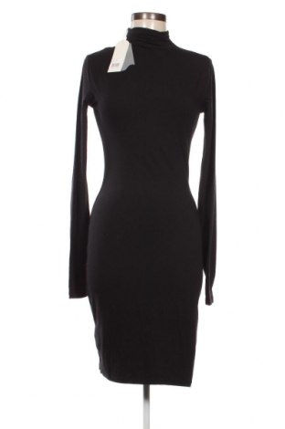 Kleid LEZU, Größe M, Farbe Schwarz, Preis € 96,39