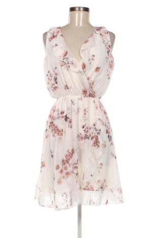 Kleid Lola Liza, Größe M, Farbe Weiß, Preis 33,40 €