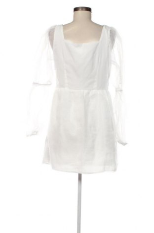 Kleid Missguided, Größe M, Farbe Weiß, Preis € 12,57