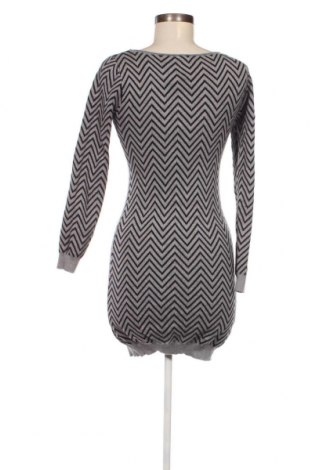 Kleid Moewy, Größe M, Farbe Grau, Preis € 5,19