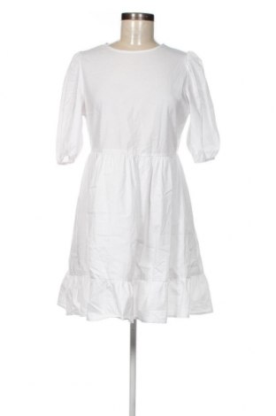 Φόρεμα New Look, Μέγεθος M, Χρώμα Λευκό, Τιμή 8,55 €