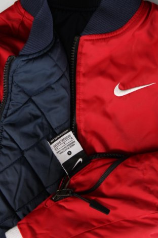 Детско яке Nike, Размер 8-9y/ 134-140 см, Цвят Многоцветен, Цена 70,17 лв.