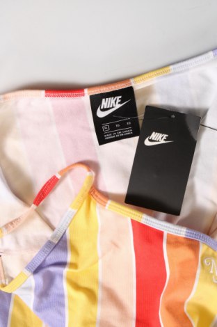 Šaty  Nike, Velikost XL, Barva Vícebarevné, Cena  916,00 Kč
