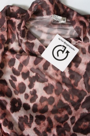 Kleid Nly Trend, Größe M, Farbe Mehrfarbig, Preis 7,56 €