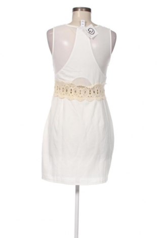 Kleid Notion 1.3, Größe M, Farbe Weiß, Preis 13,88 €