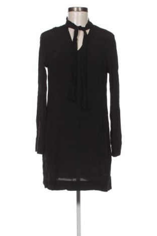 Kleid Opus, Größe M, Farbe Schwarz, Preis 27,39 €