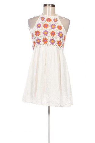 Kleid Pull&Bear, Größe M, Farbe Weiß, Preis 14,23 €