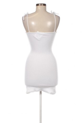 Φόρεμα Pull&Bear, Μέγεθος S, Χρώμα Λευκό, Τιμή 8,45 €