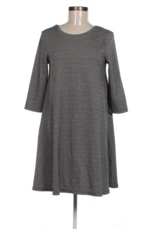 Kleid Reserved, Größe M, Farbe Mehrfarbig, Preis € 5,94