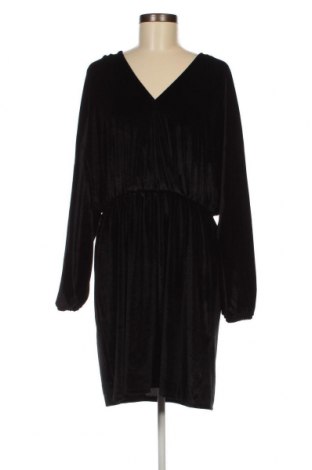 Kleid Reserved, Größe L, Farbe Schwarz, Preis 11,50 €