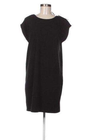 Φόρεμα Reserved, Μέγεθος M, Χρώμα Μαύρο, Τιμή 23,53 €