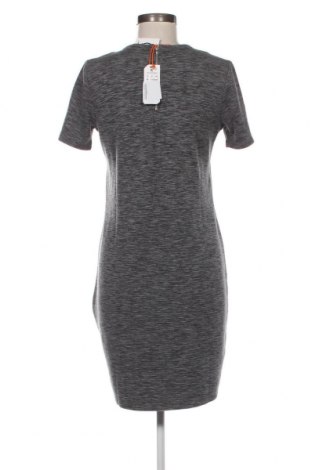 Kleid Superdry, Größe M, Farbe Grau, Preis 30,06 €