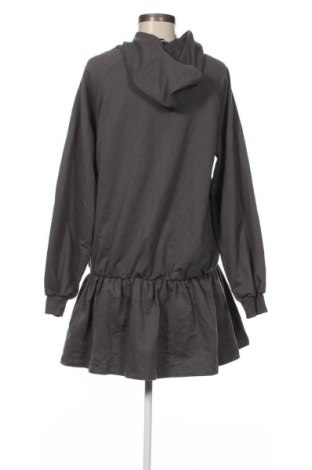 Kleid Trendyol, Größe M, Farbe Grau, Preis € 19,37