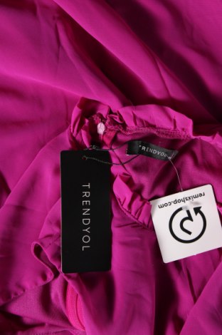 Šaty  Trendyol, Veľkosť M, Farba Ružová, Cena  55,67 €