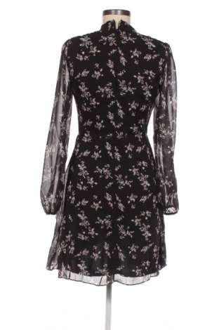 Kleid Trendyol, Größe M, Farbe Schwarz, Preis 30,06 €