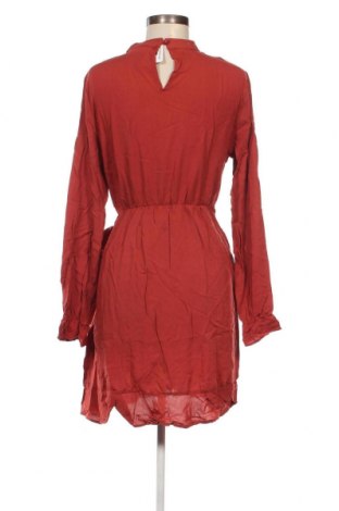 Šaty  Trendyol, Velikost M, Barva Červená, Cena  235,00 Kč