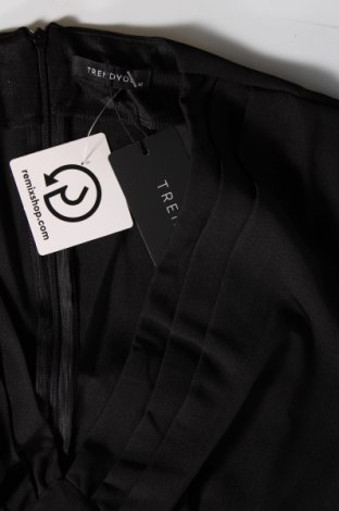 Šaty  Trendyol, Velikost L, Barva Černá, Cena  454,00 Kč
