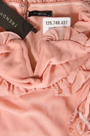 Šaty  Trendyol, Velikost XS, Barva Růžová, Cena  442,00 Kč