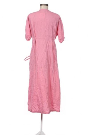 Šaty  Urban Outfitters, Velikost M, Barva Růžová, Cena  759,00 Kč