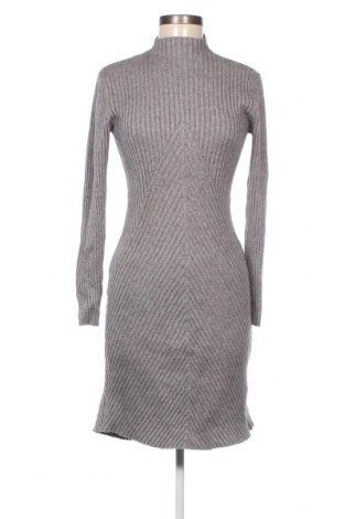 Kleid Yessica, Größe S, Farbe Grau, Preis 5,25 €