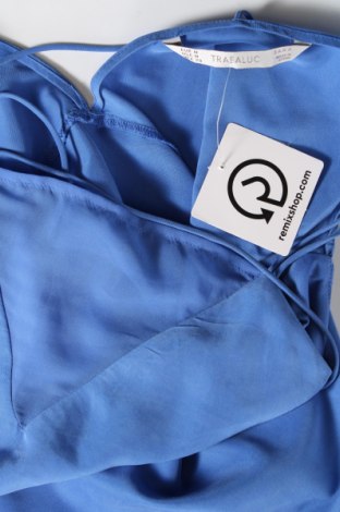 Kleid Zara Trafaluc, Größe M, Farbe Blau, Preis 8,75 €