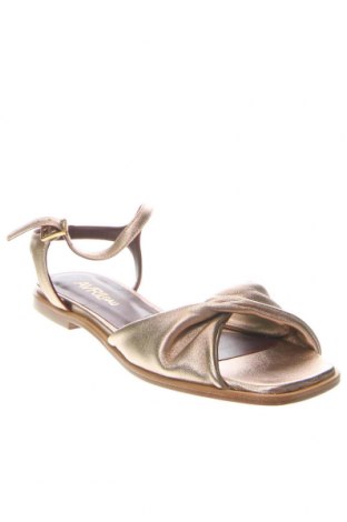 Sandale Avril Gau, Mărime 38, Culoare Auriu, Preț 1.171,55 Lei