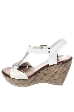 Sandále Made In Italy, Veľkosť 40, Farba Biela, Cena  27,22 €