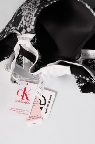 Сутиен Calvin Klein, Размер 3XL, Цвят Многоцветен, Цена 74,12 лв.