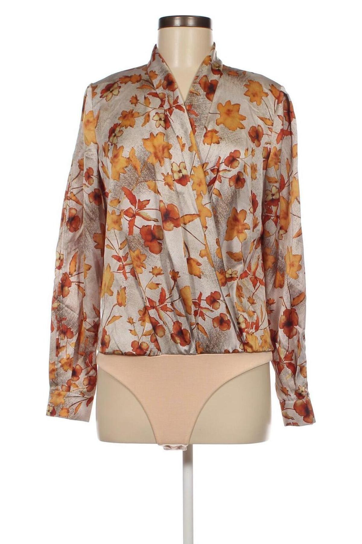 Дамска блуза - боди Marciano by Guess, Размер S, Цвят Бежов, Цена 91,77 лв.