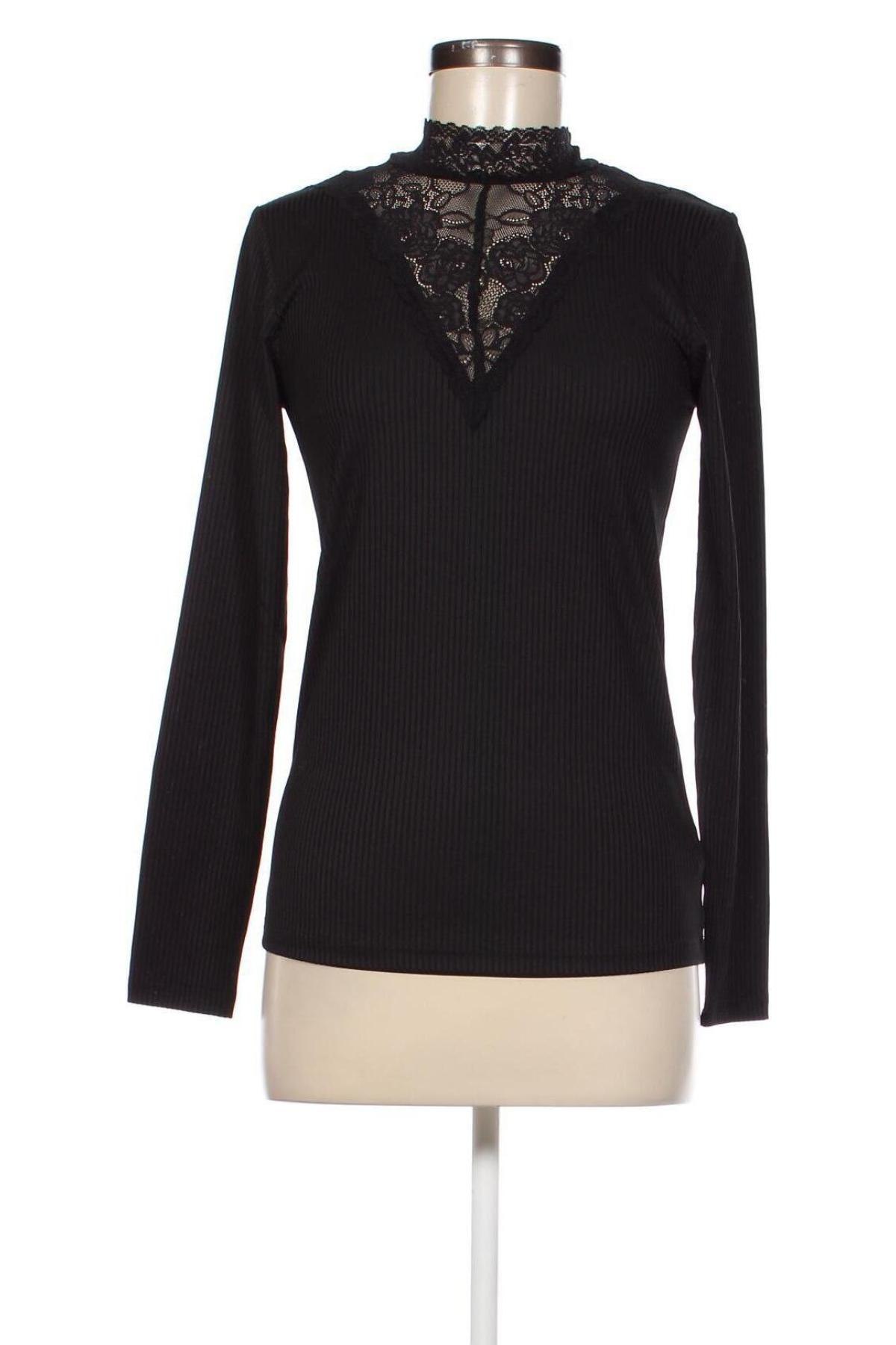 Γυναικεία μπλούζα B.Young, Μέγεθος S, Χρώμα Μαύρο, Τιμή 4,79 €