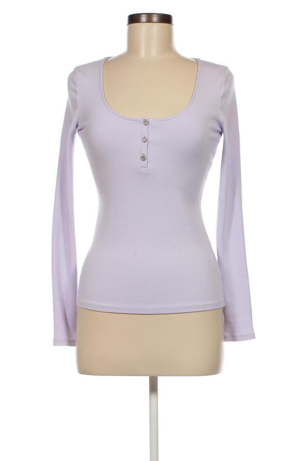 Дамска блуза Guess, Размер S, Цвят Лилав, Цена 61,56 лв.