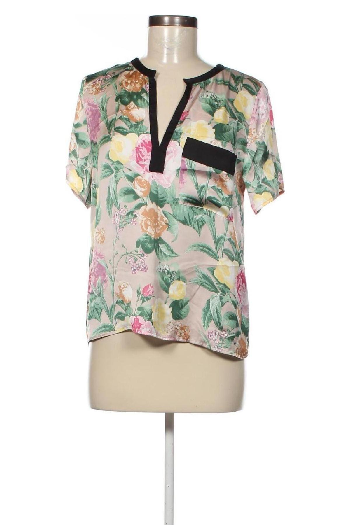 Дамска блуза H&D, Размер S, Цвят Многоцветен, Цена 9,09 лв.