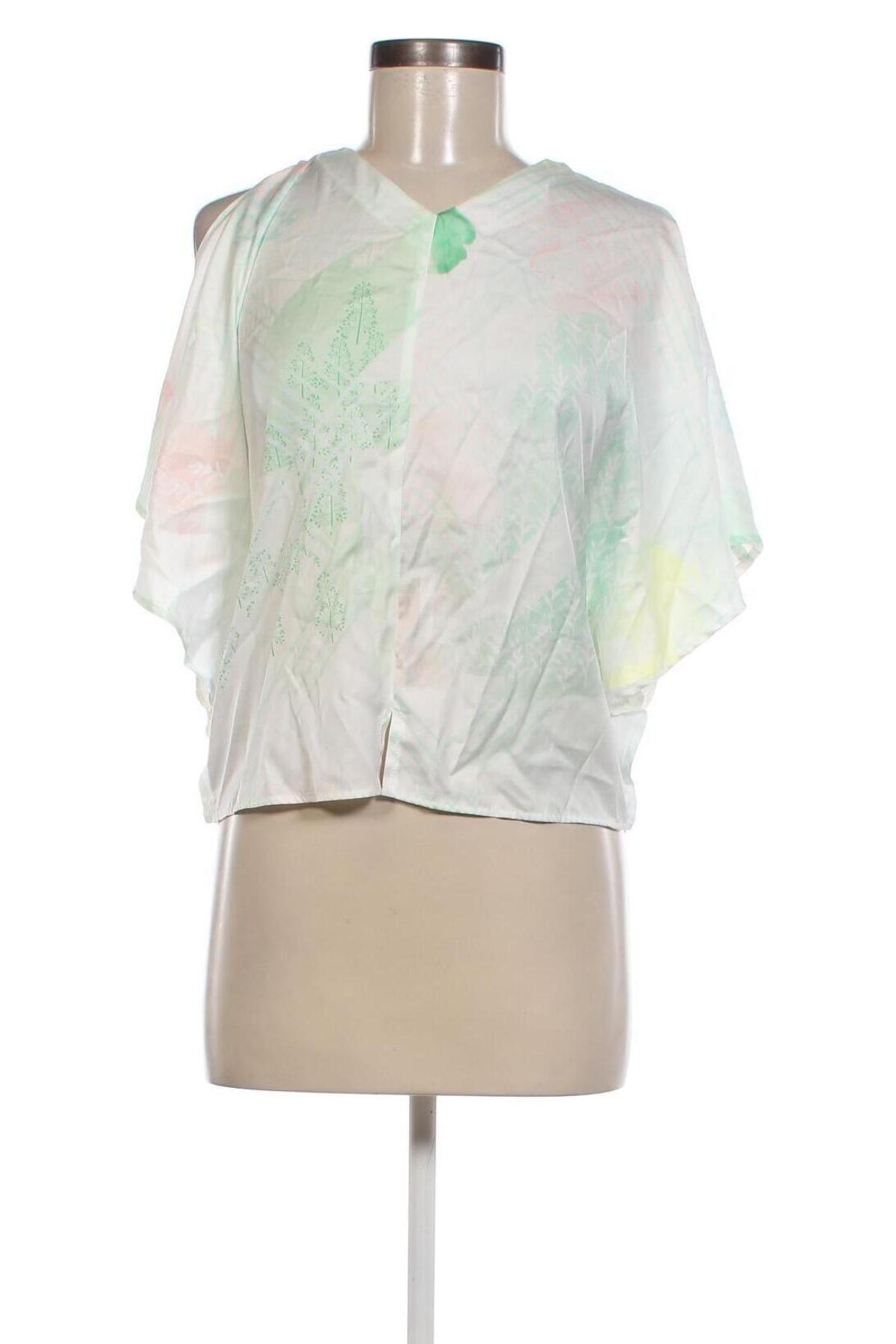 Damen Shirt La Mode Est A Vous, Größe S, Farbe Mehrfarbig, Preis 5,75 €