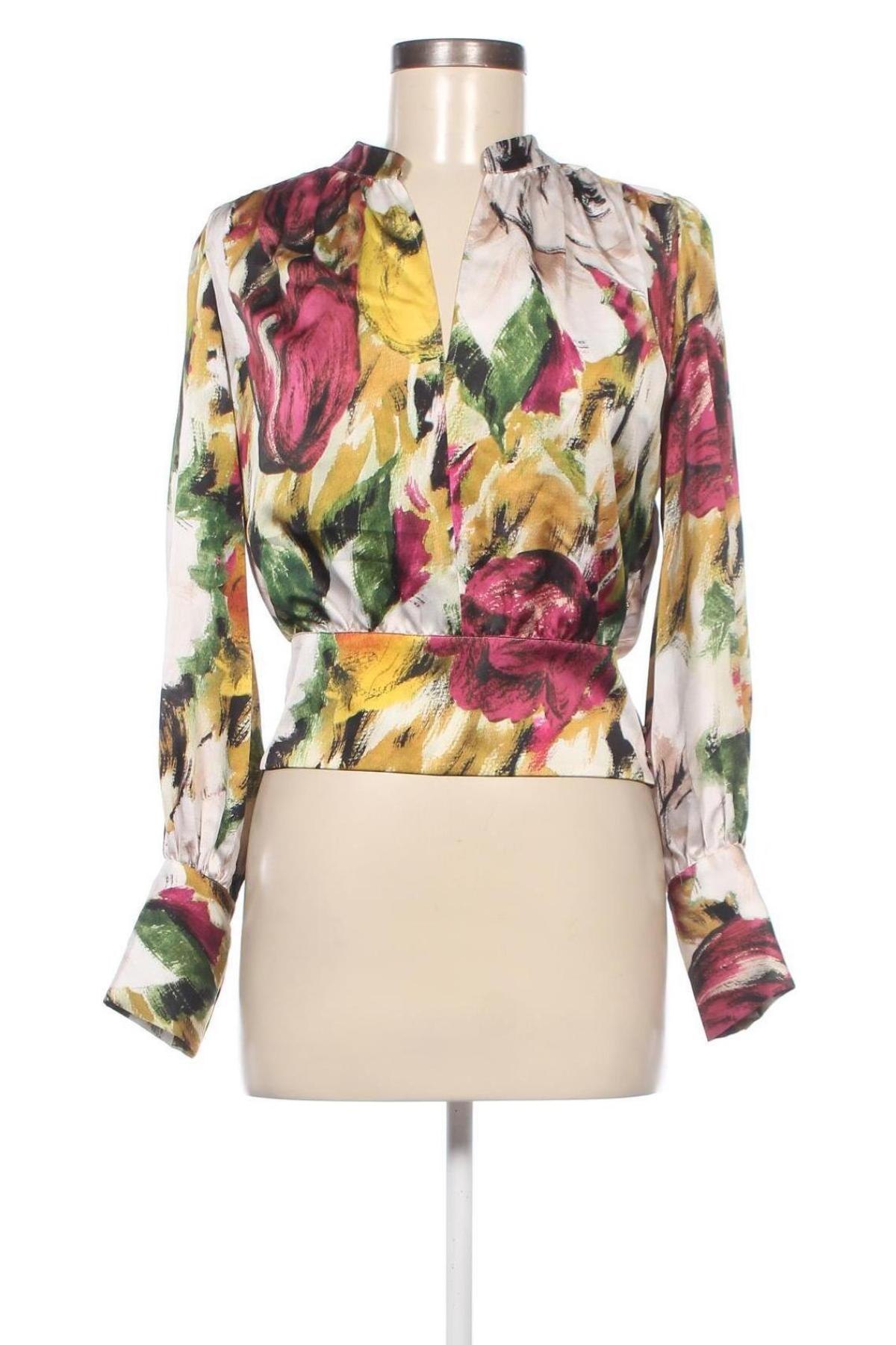 Дамска блуза Marciano by Guess, Размер M, Цвят Многоцветен, Цена 161,00 лв.
