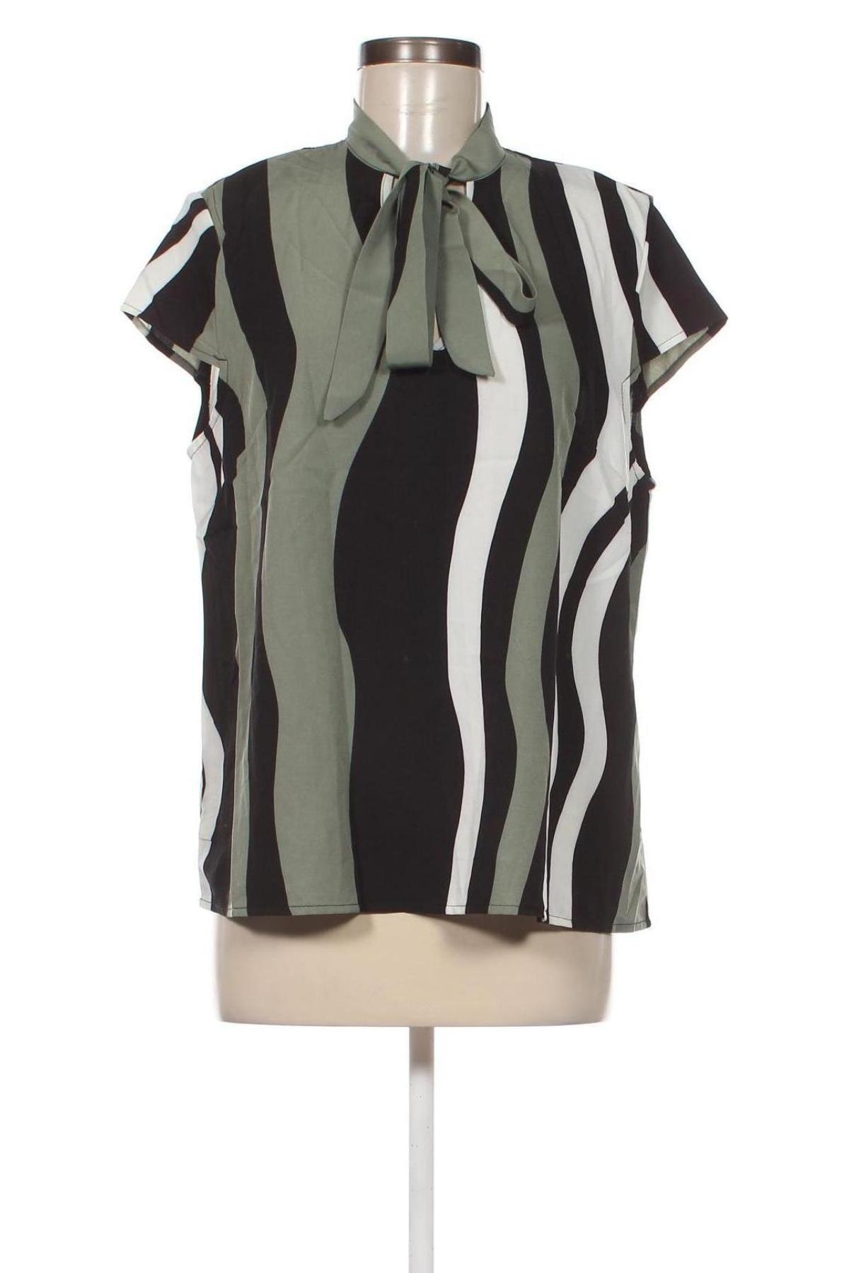 Дамска блуза SHEIN, Размер XL, Цвят Многоцветен, Цена 19,14 лв.