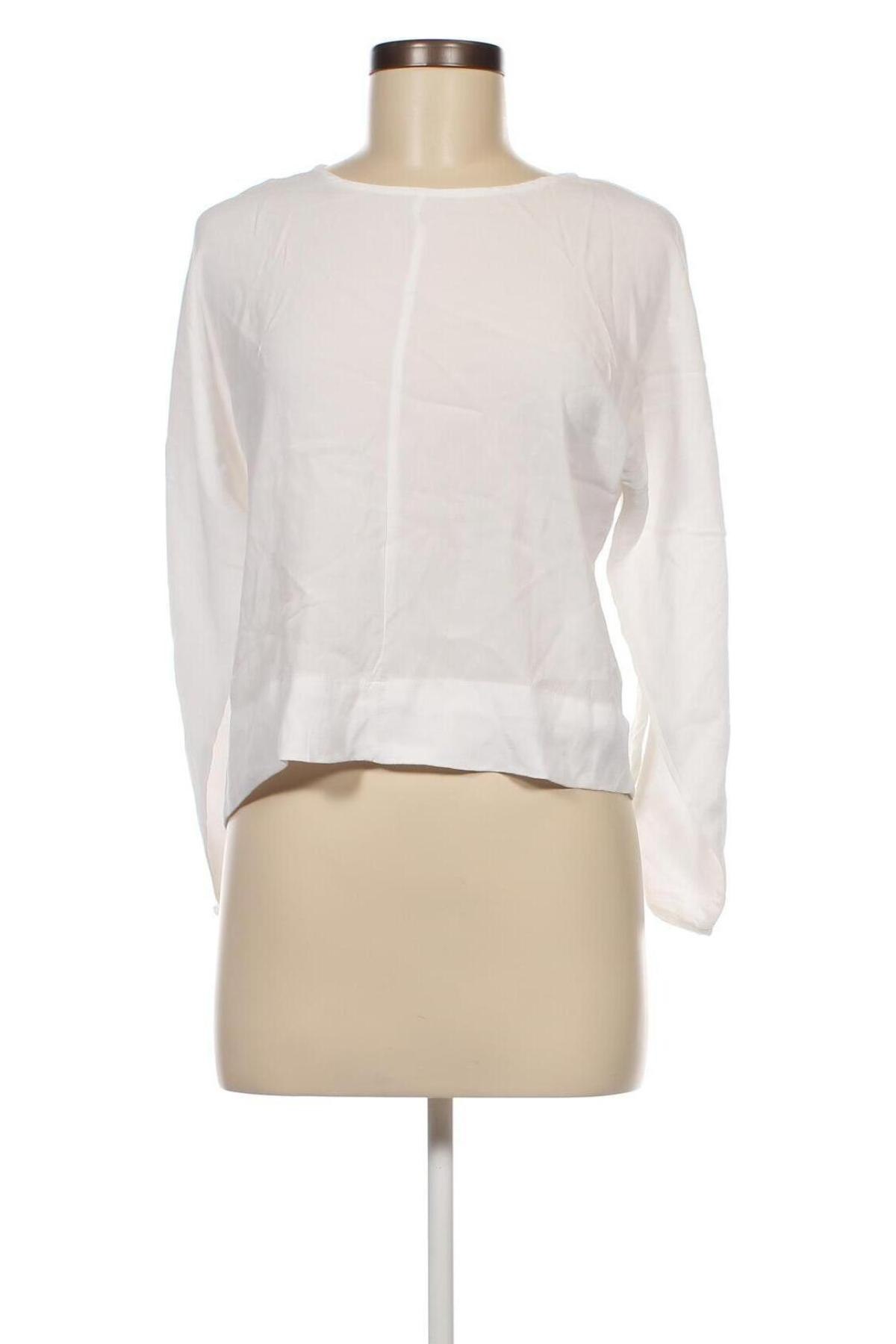 Damen Shirt Stradivarius, Größe S, Farbe Weiß, Preis 13,22 €