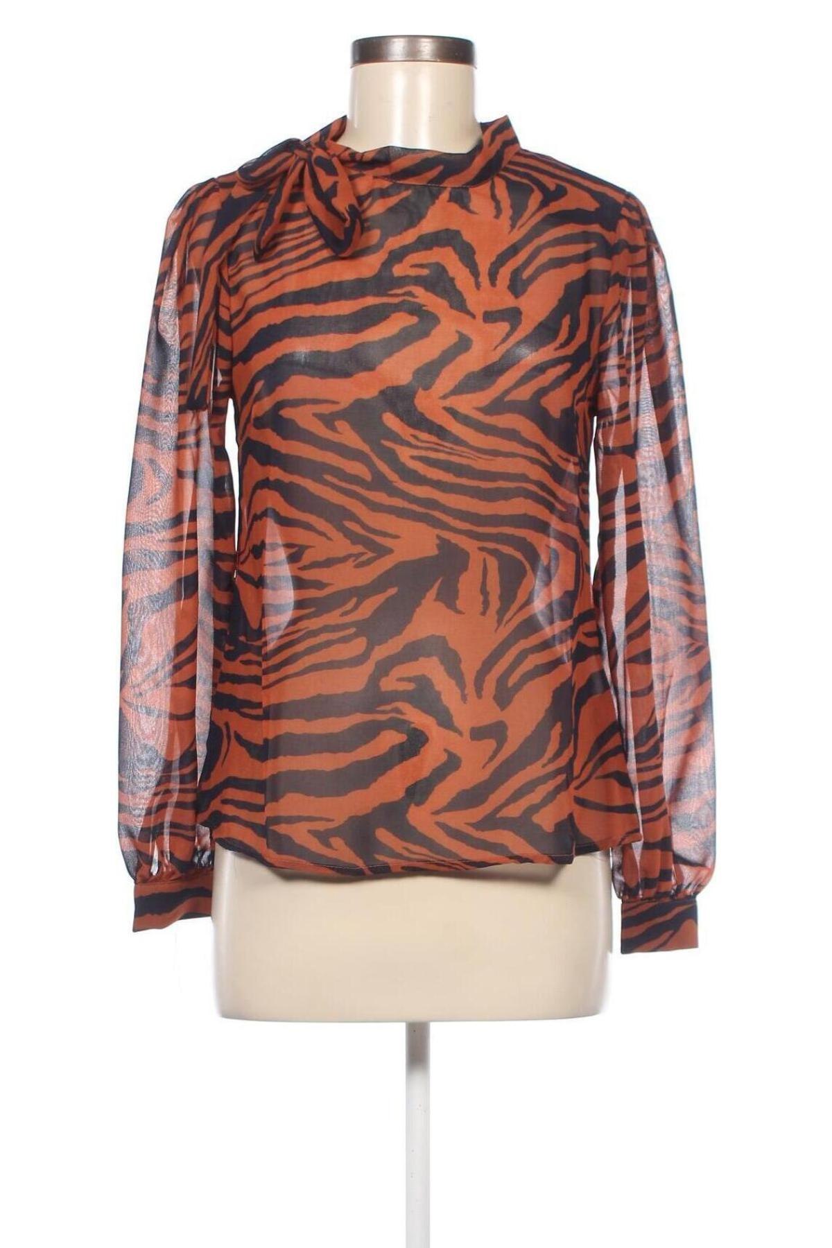 Damen Shirt Trendyol, Größe XS, Farbe Mehrfarbig, Preis 5,95 €