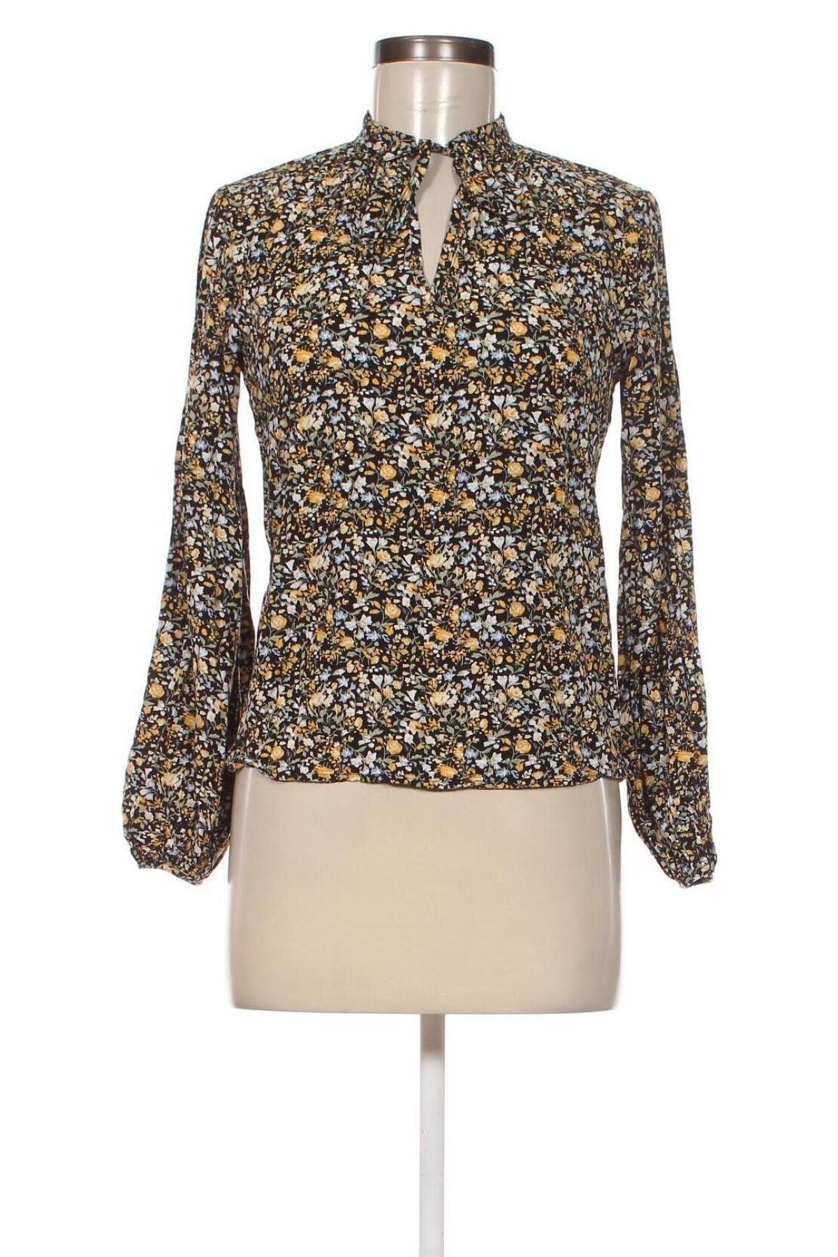 Γυναικεία μπλούζα VILA, Μέγεθος XS, Χρώμα Πολύχρωμο, Τιμή 3,27 €