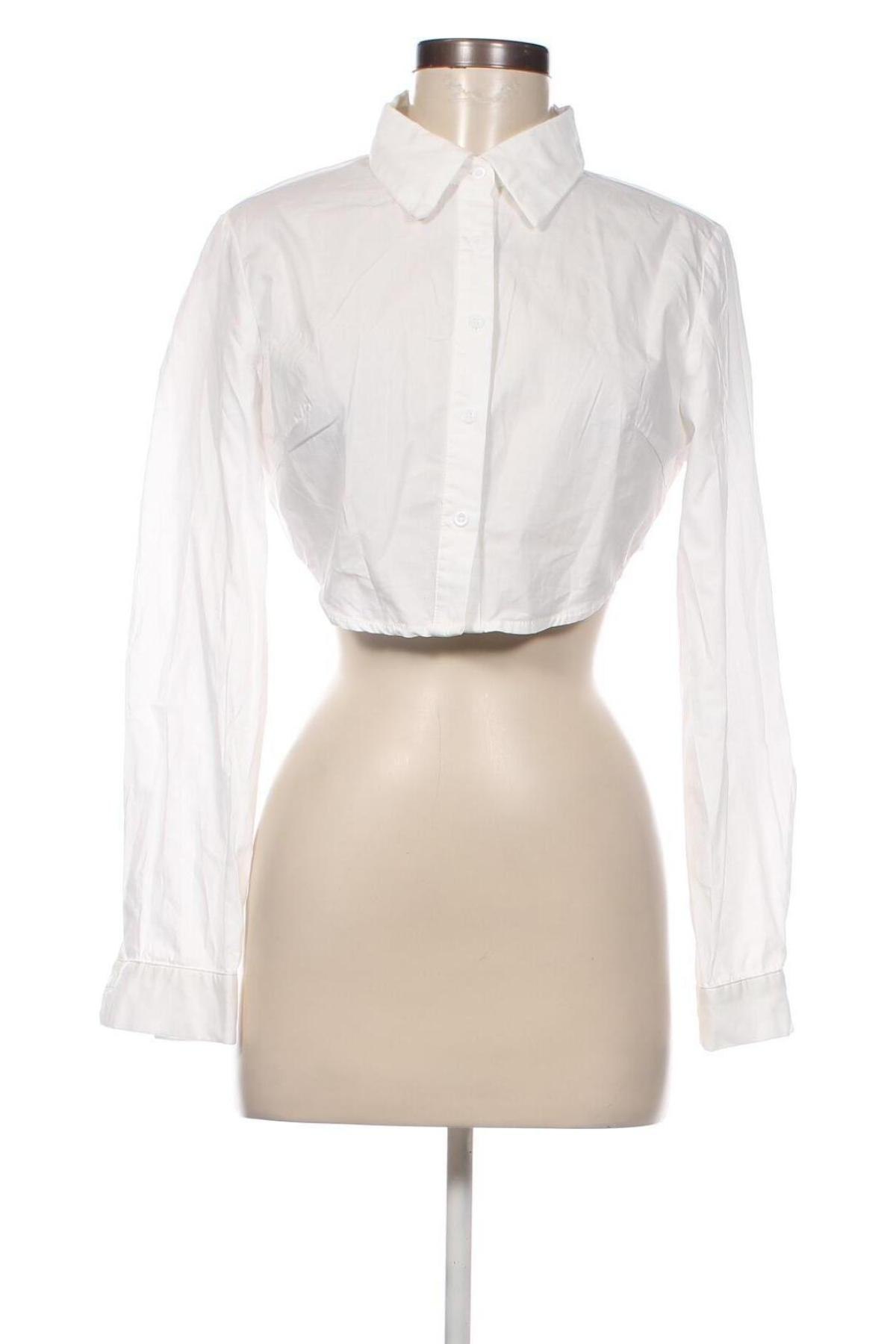 Дамска риза SHEIN, Размер M, Цвят Бял, Цена 25,00 лв.