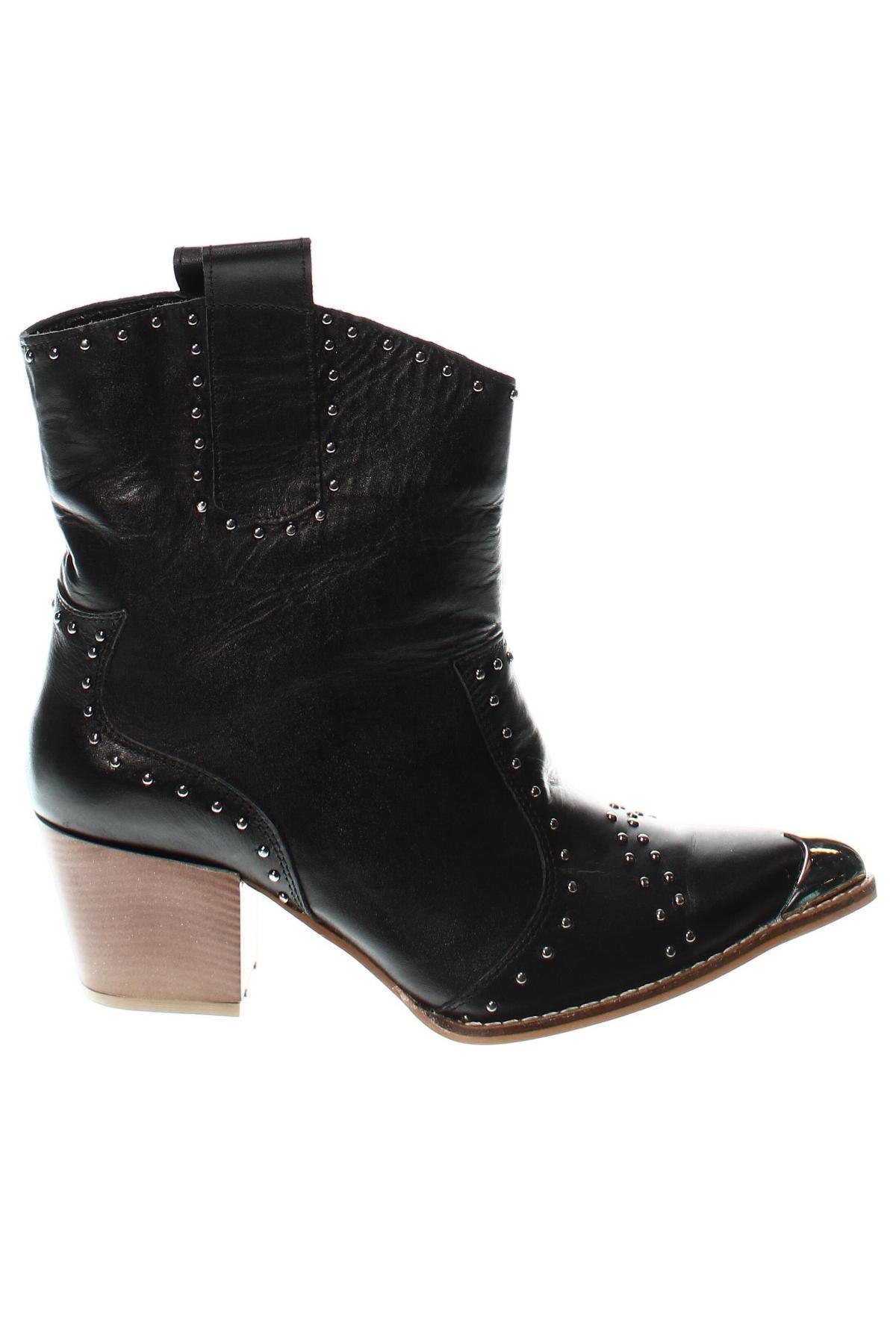 Dámské boty , Velikost 39, Barva Černá, Cena  558,00 Kč