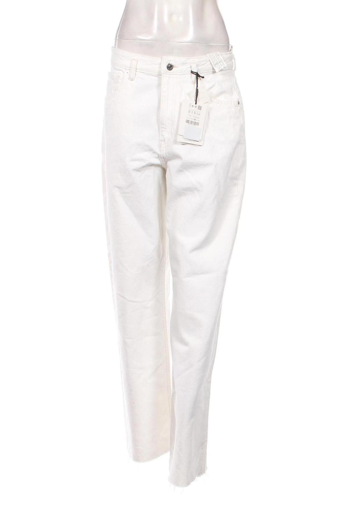 Damen Jeans Pull&Bear, Größe M, Farbe Weiß, Preis 23,71 €