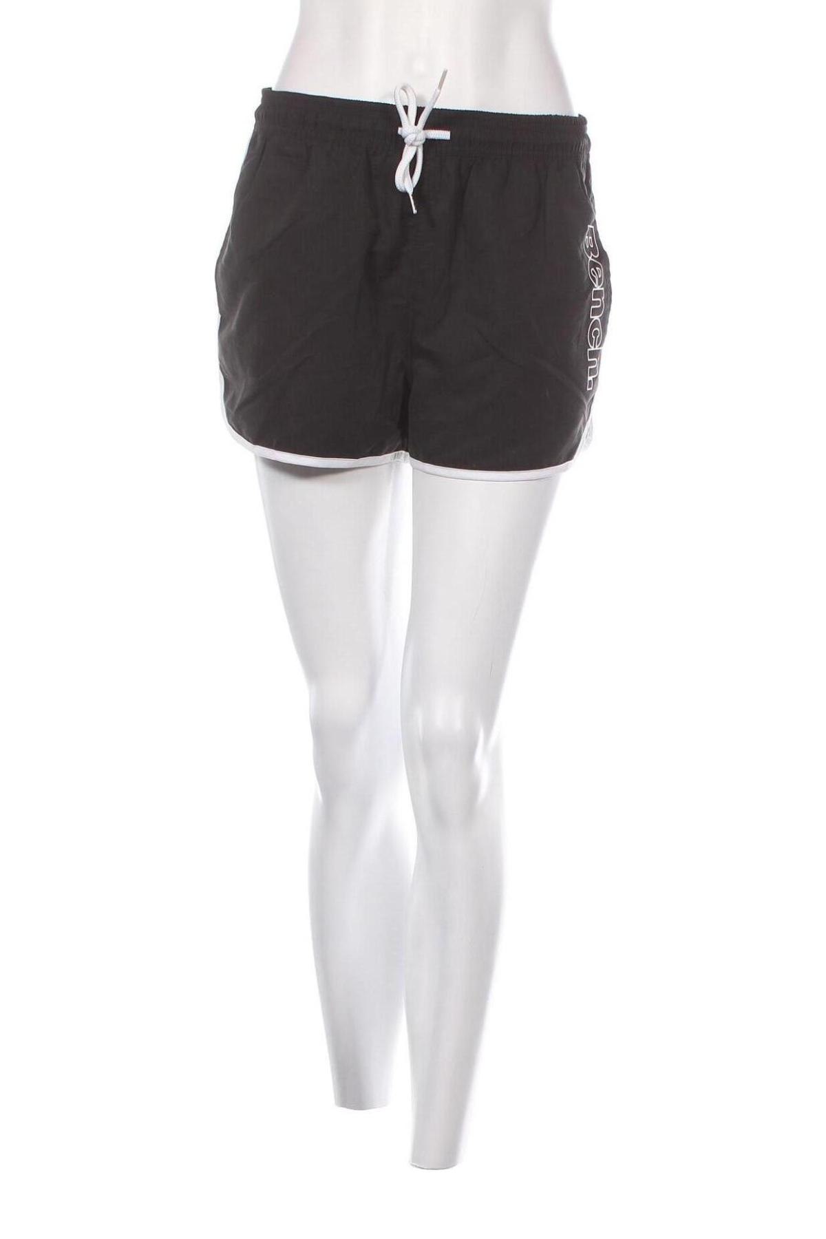 Γυναικείο κοντό παντελόνι Bench, Μέγεθος S, Χρώμα Μαύρο, Τιμή 47,63 €