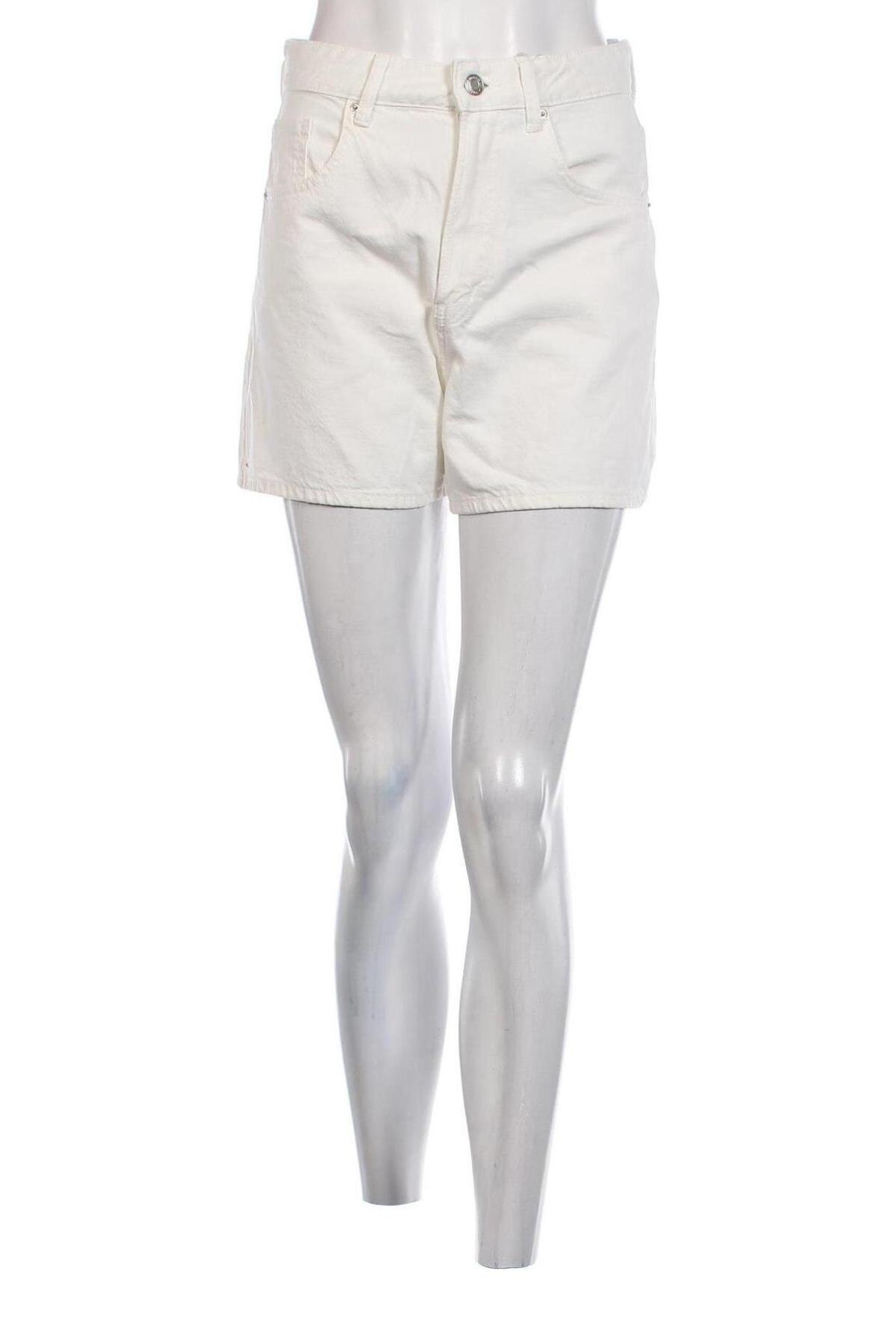 Pantaloni scurți de femei Bershka, Mărime S, Culoare Ecru, Preț 101,97 Lei