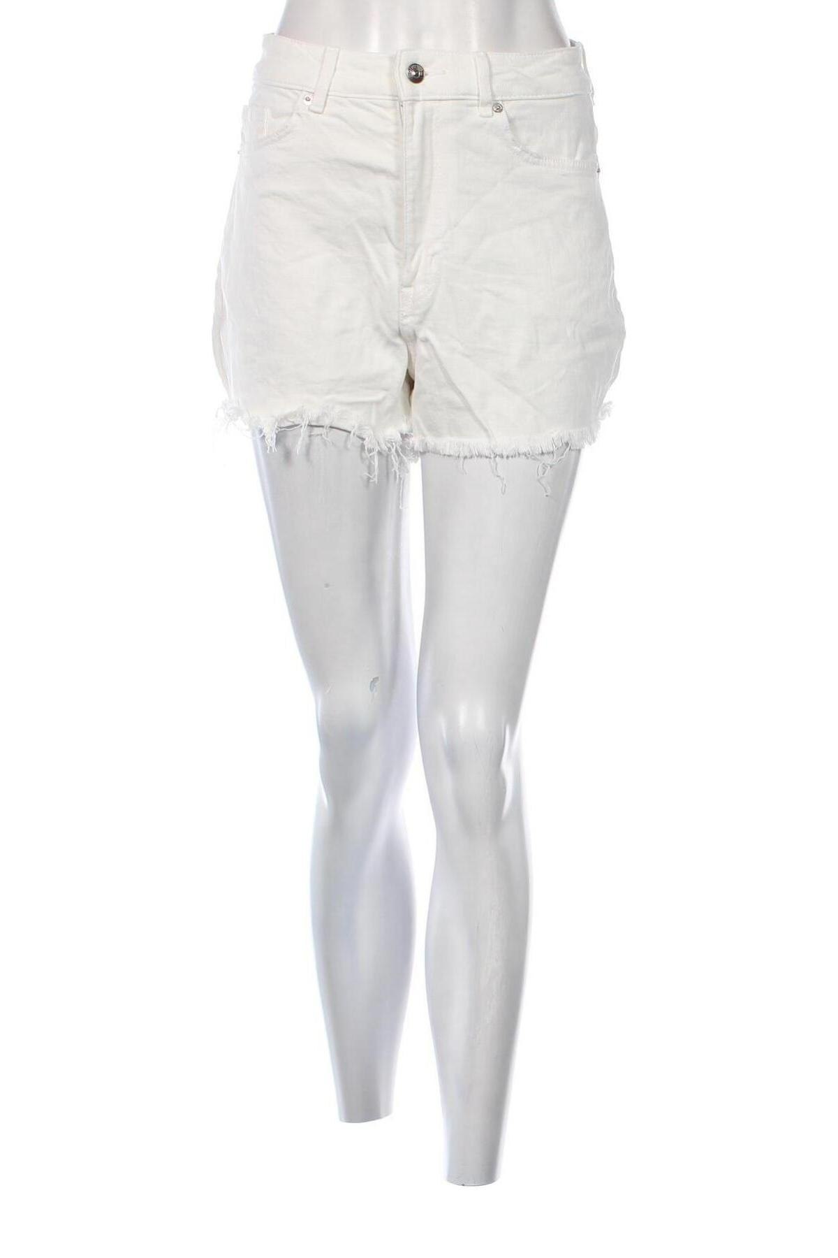 Pantaloni scurți de femei H&M Divided, Mărime S, Culoare Alb, Preț 62,50 Lei