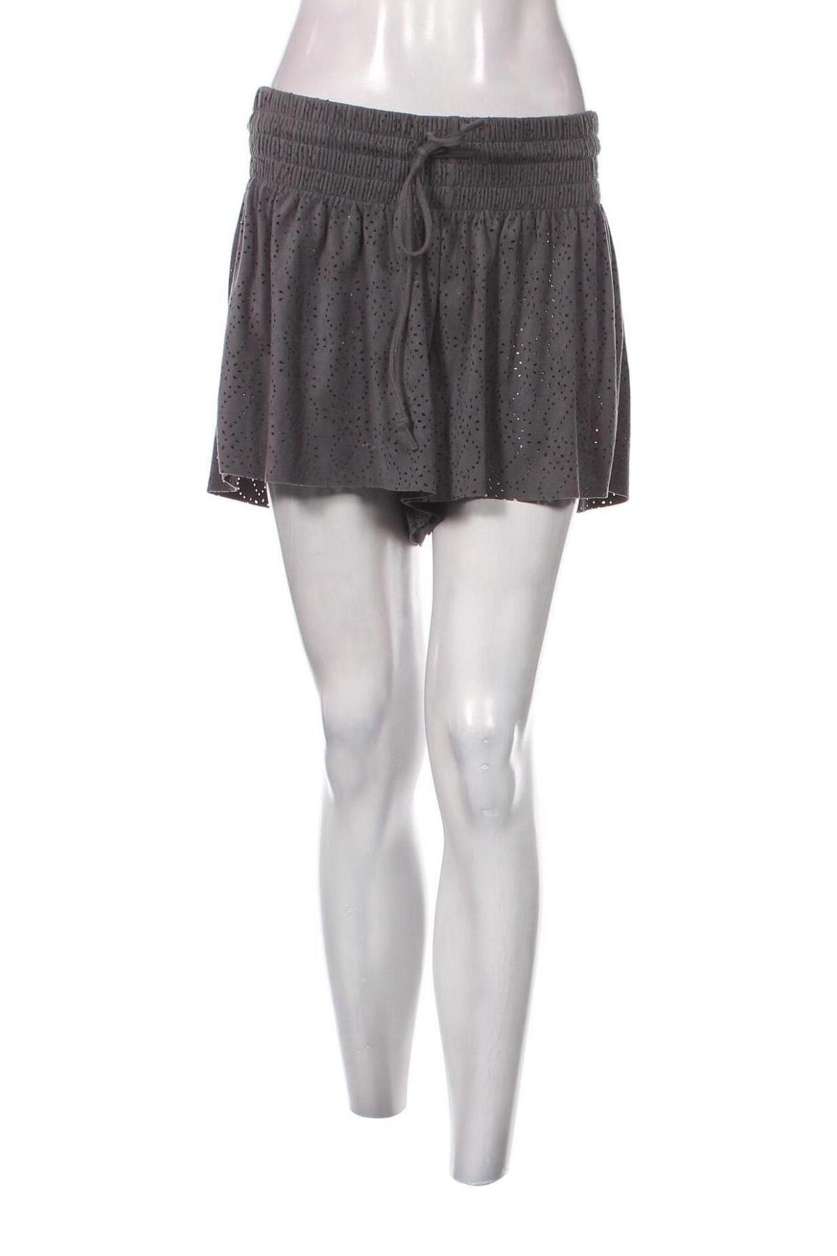 Γυναικείο κοντό παντελόνι Review, Μέγεθος M, Χρώμα Γκρί, Τιμή 8,67 €