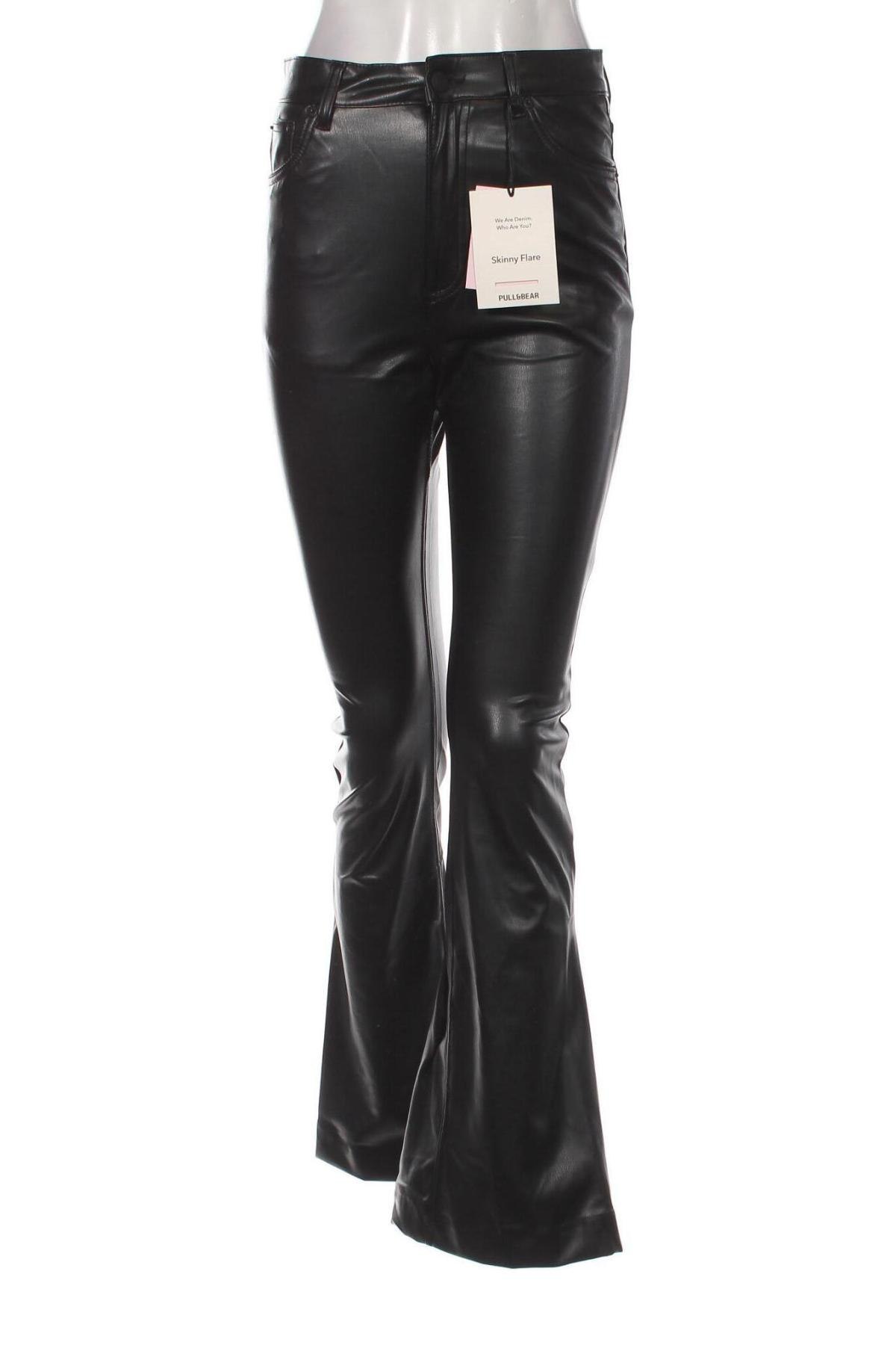 Γυναικείο παντελόνι δερμάτινο Pull&Bear, Μέγεθος M, Χρώμα Μαύρο, Τιμή 15,89 €