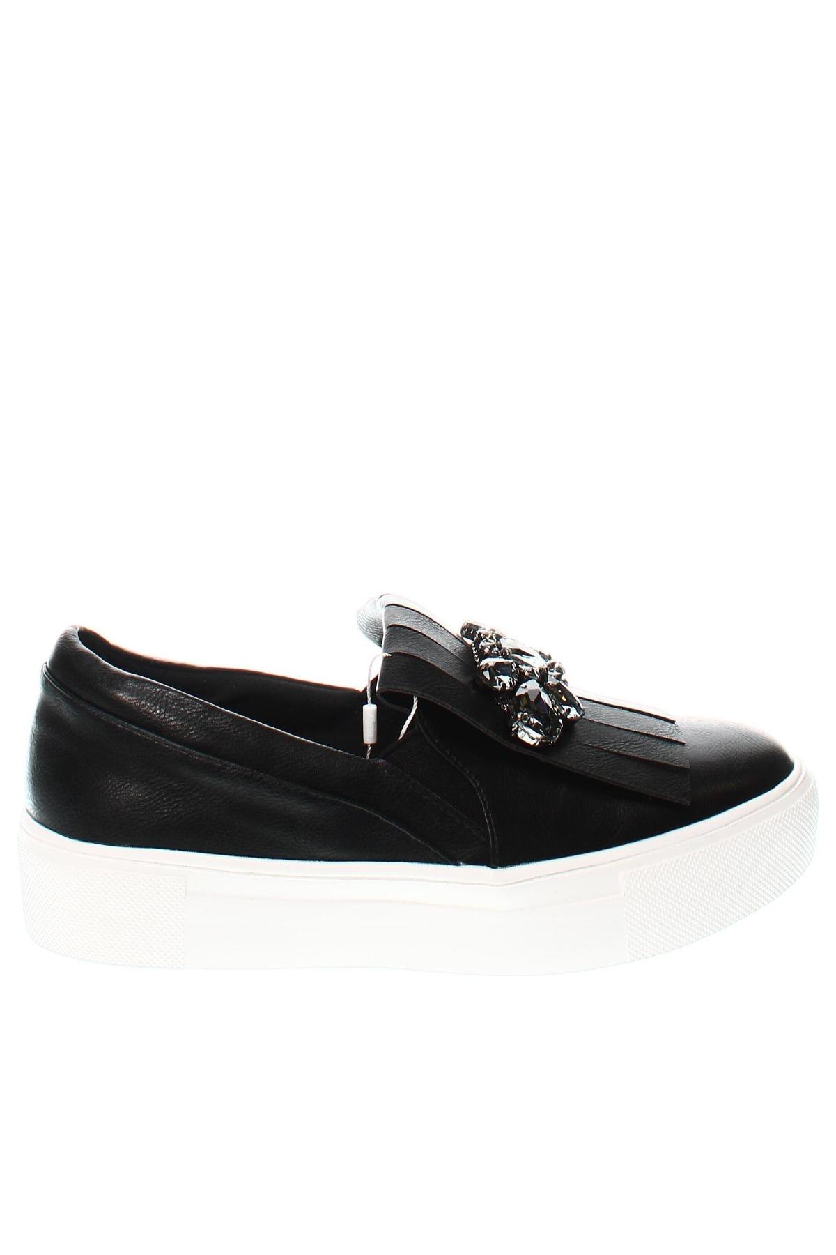 Дамски обувки Bata, Размер 39, Цвят Черен, Цена 108,00 лв.