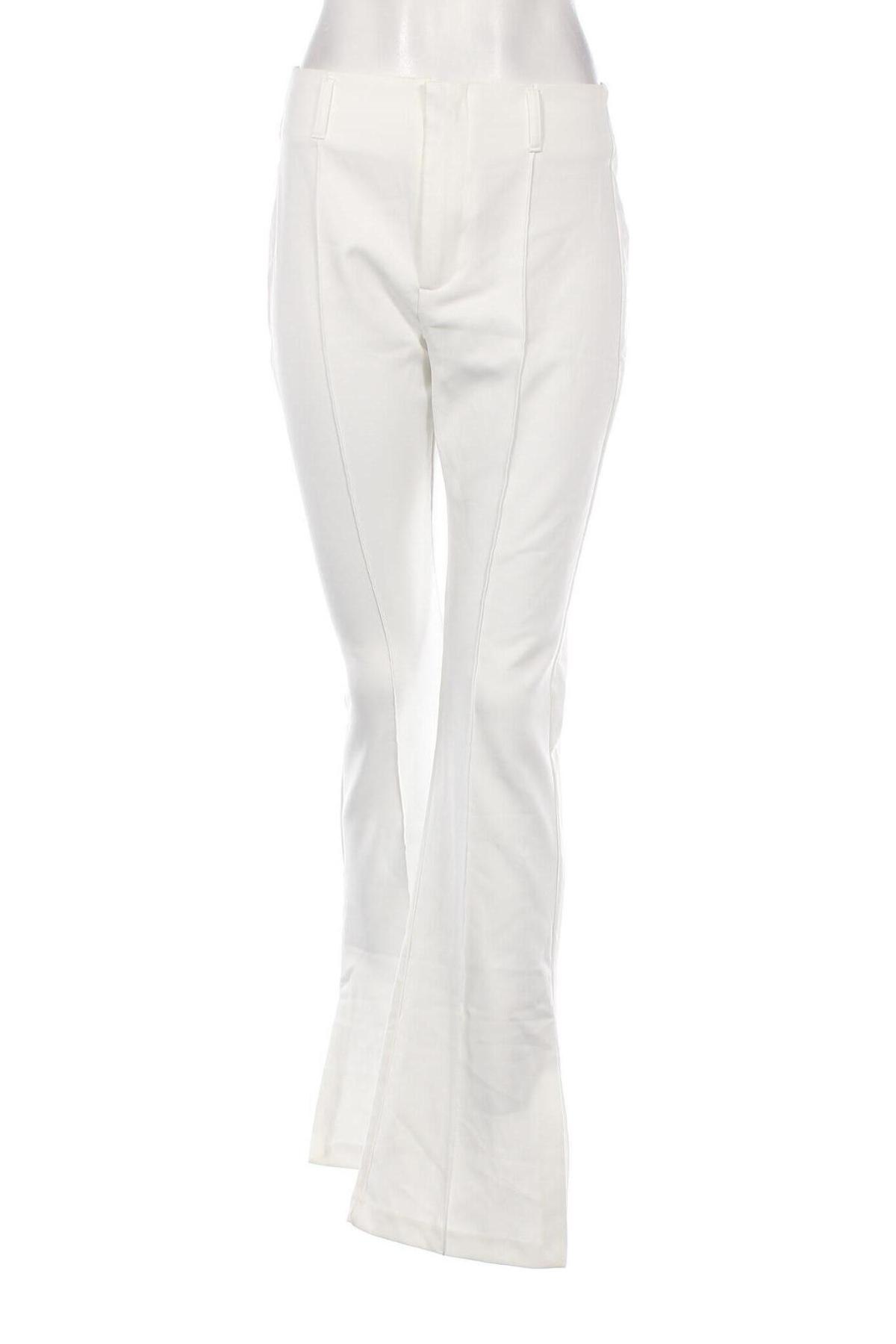 Damenhose Bershka, Größe M, Farbe Weiß, Preis 11,14 €
