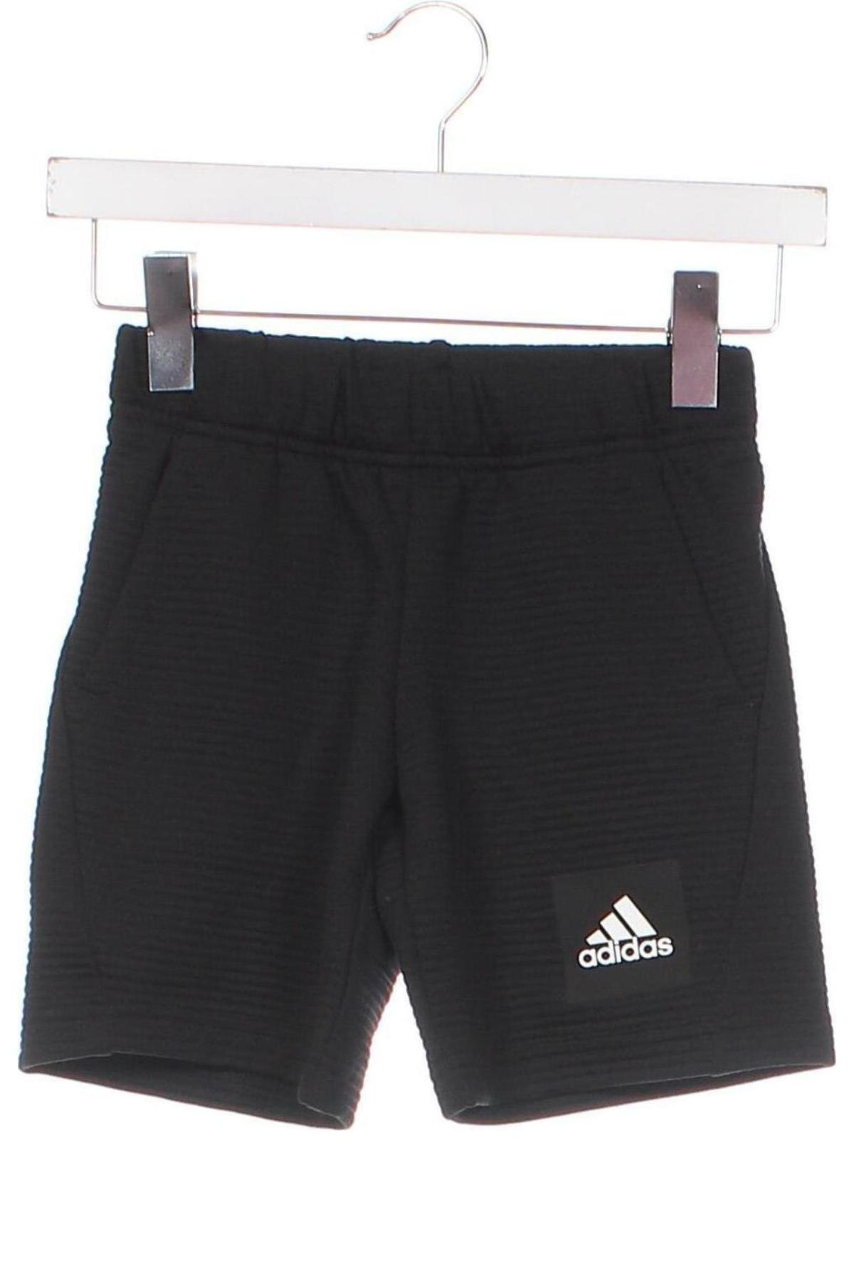 Παιδικό κοντό παντελόνι Adidas, Μέγεθος 6-7y/ 122-128 εκ., Χρώμα Μαύρο, Τιμή 16,42 €
